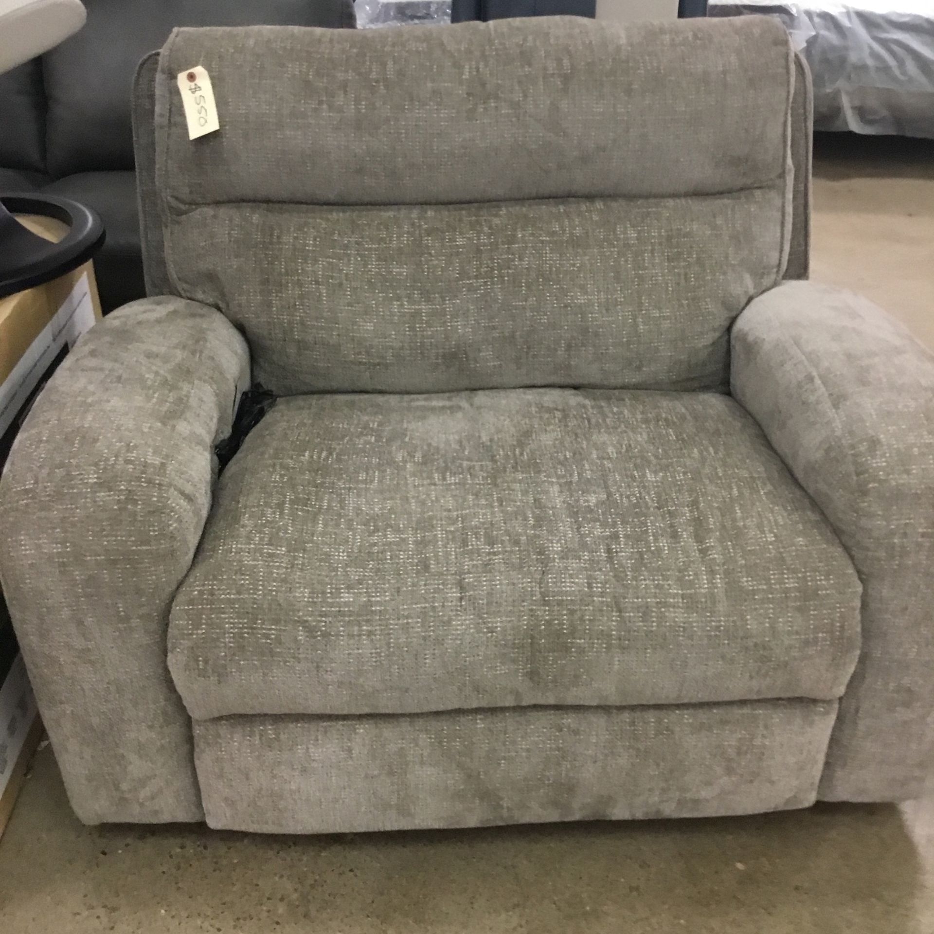 Recliner for Sale in Indianapolis, IN - OfferUp