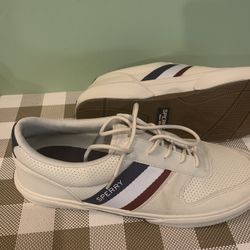 New Men’s Sperry Boat Deck Shoes Size 12,  Great Walking Shoes, Never Worn, Light Cream Color, Memory Foam Cushioned Insole