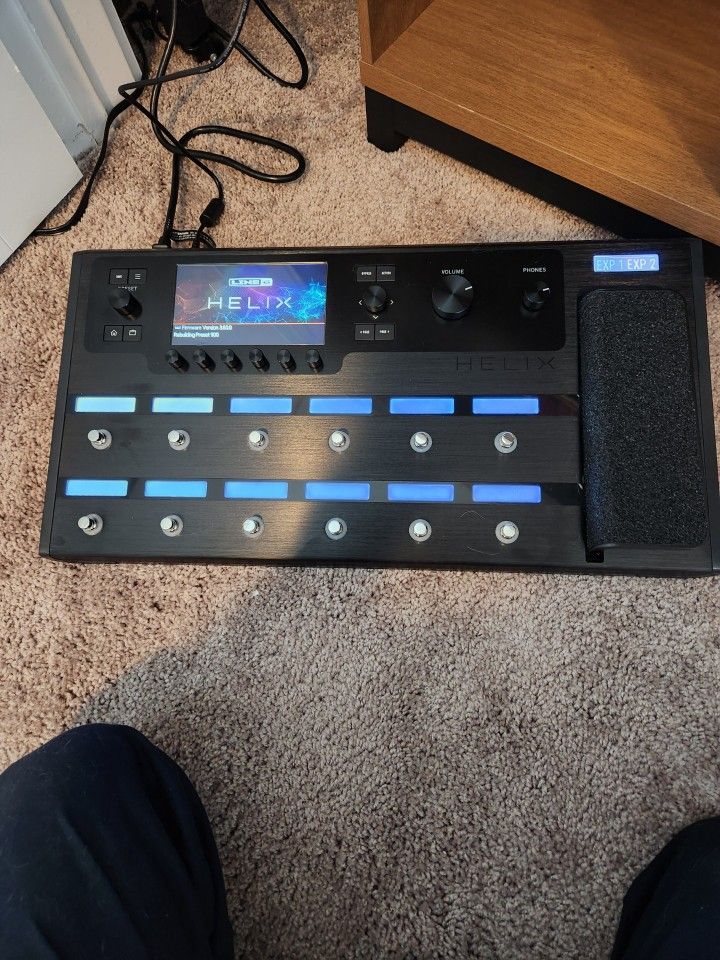 Line 6 Helix Multiple Effects Pedal With Backpack