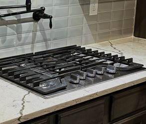 Gas stovetop