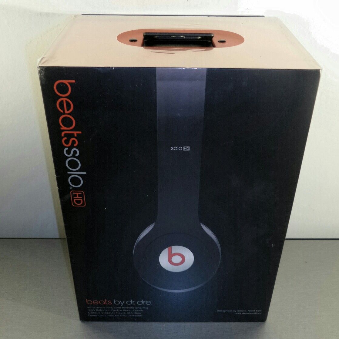 Beats headphones solo hd new sealed box
