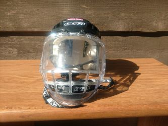 Ccm hockey helment