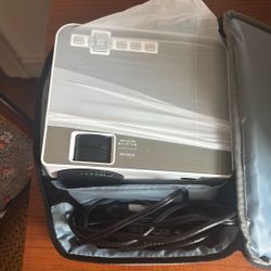 DBPower LCD Projector