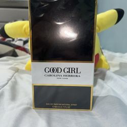Carolina Herrera Good Girl Perfume
