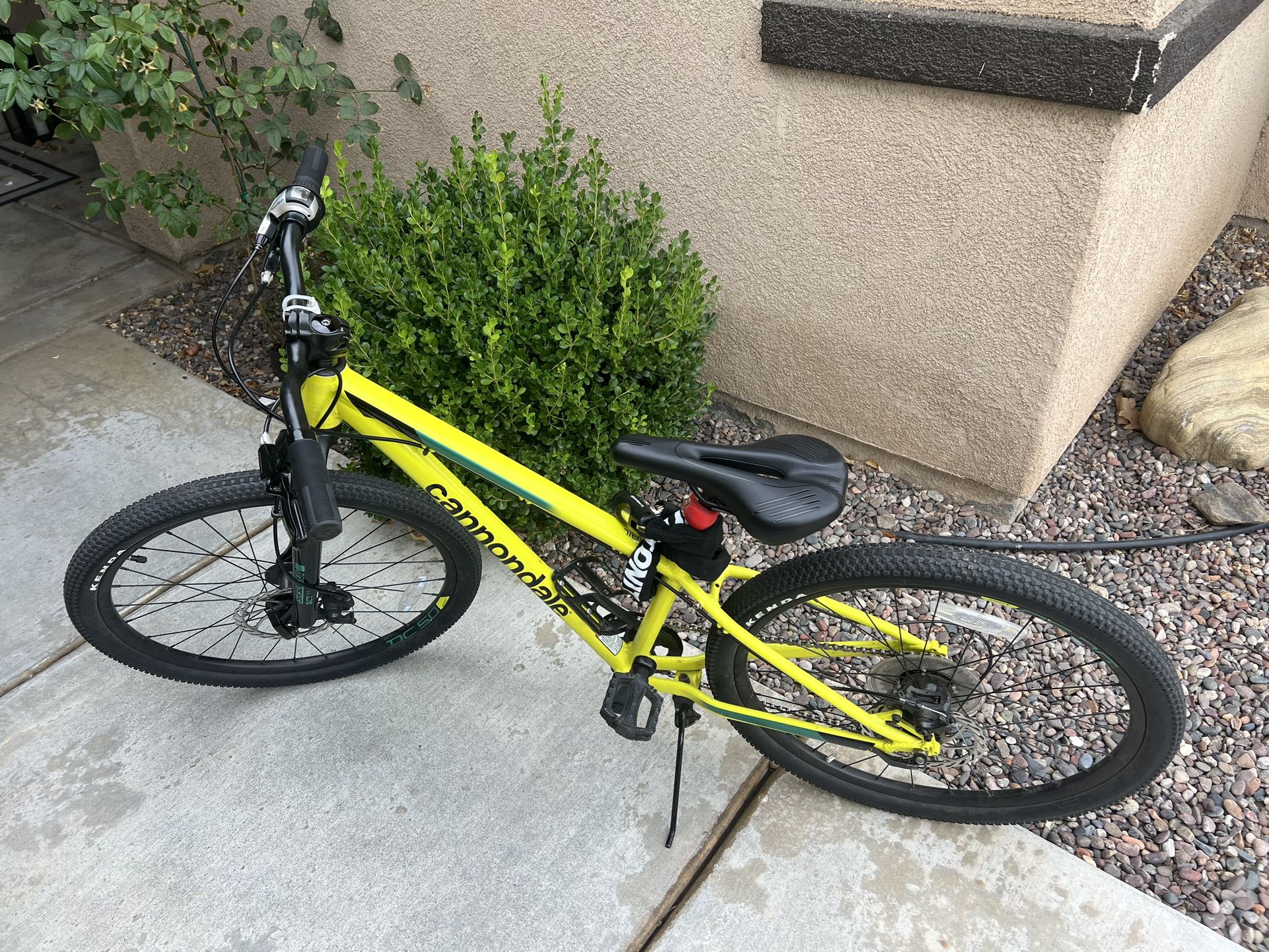 Mountain Bike “cannondale”