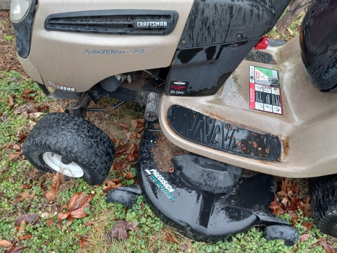 Lawnmower And Riding Mower