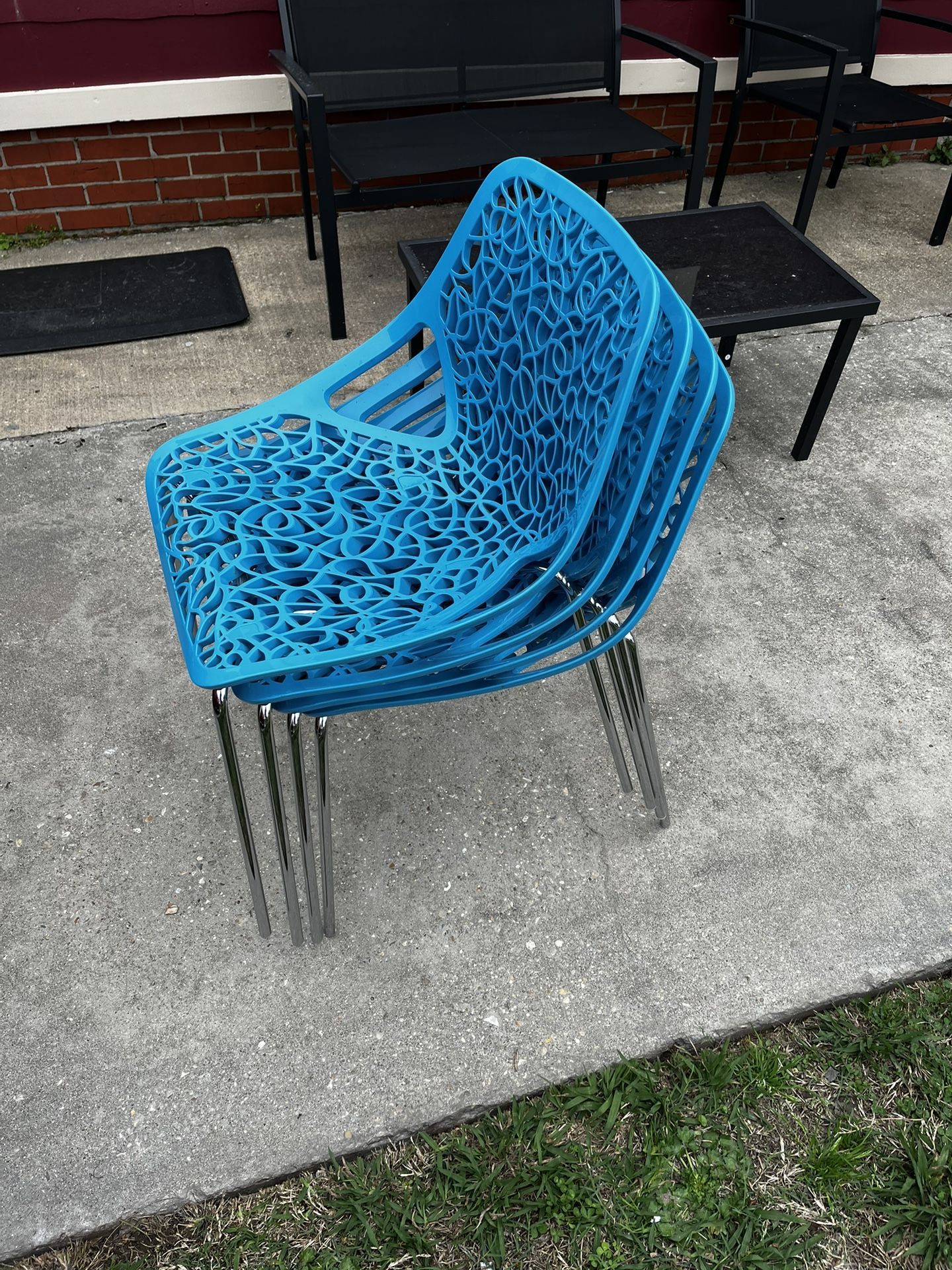 Outside Chairs Set Of 4 (blue)