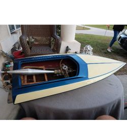 RC Nitro Boat