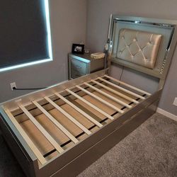 Kids Twin Bed Set