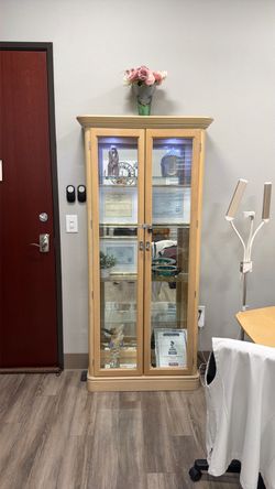 Cabinet light and mirror