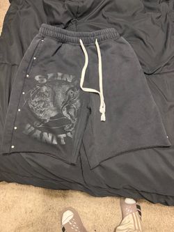 Saint vanity shorts sz large