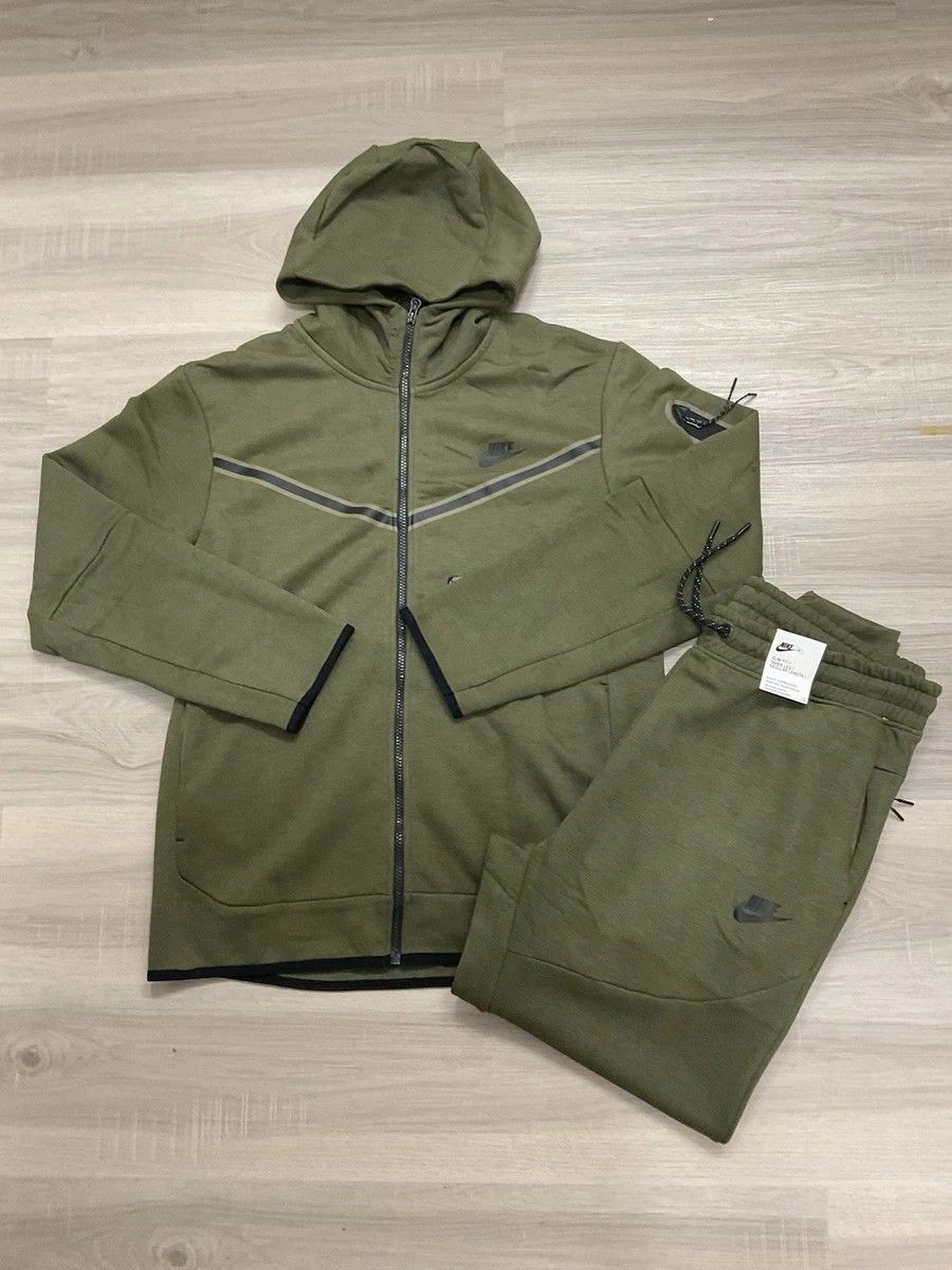 Nike Tech Fleece Outfit