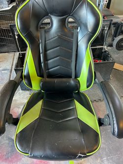 Black and Green Racing Style Gaming Chair