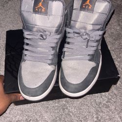 Jordan 1 Mid Night Stadium