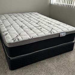 Queen Size Bamboo  Euro Pillow Top 12” Mattress.    Brand New Mattress.     Delivery Available.    
