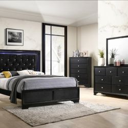 Brand New! 7pc Queen/king Bedroom Set😍
Take it home with $49down 
Hablamos Español Y Financiamos🙋