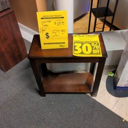 Chairside Table 