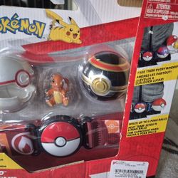 Pokémon Clip ‘N’ Go Belt Set - 2-Inch Charmander Battle Figure with Clip ‘N’ Go Belt Plus Luxury Ball and Pokéball Accessories
