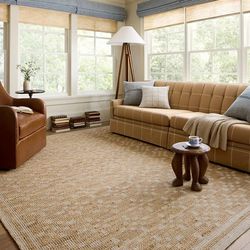 Loloi Chris Loves Julia Judy Collection JUD-07 Natural/Ivory 5" x 7'6" Area Rug
