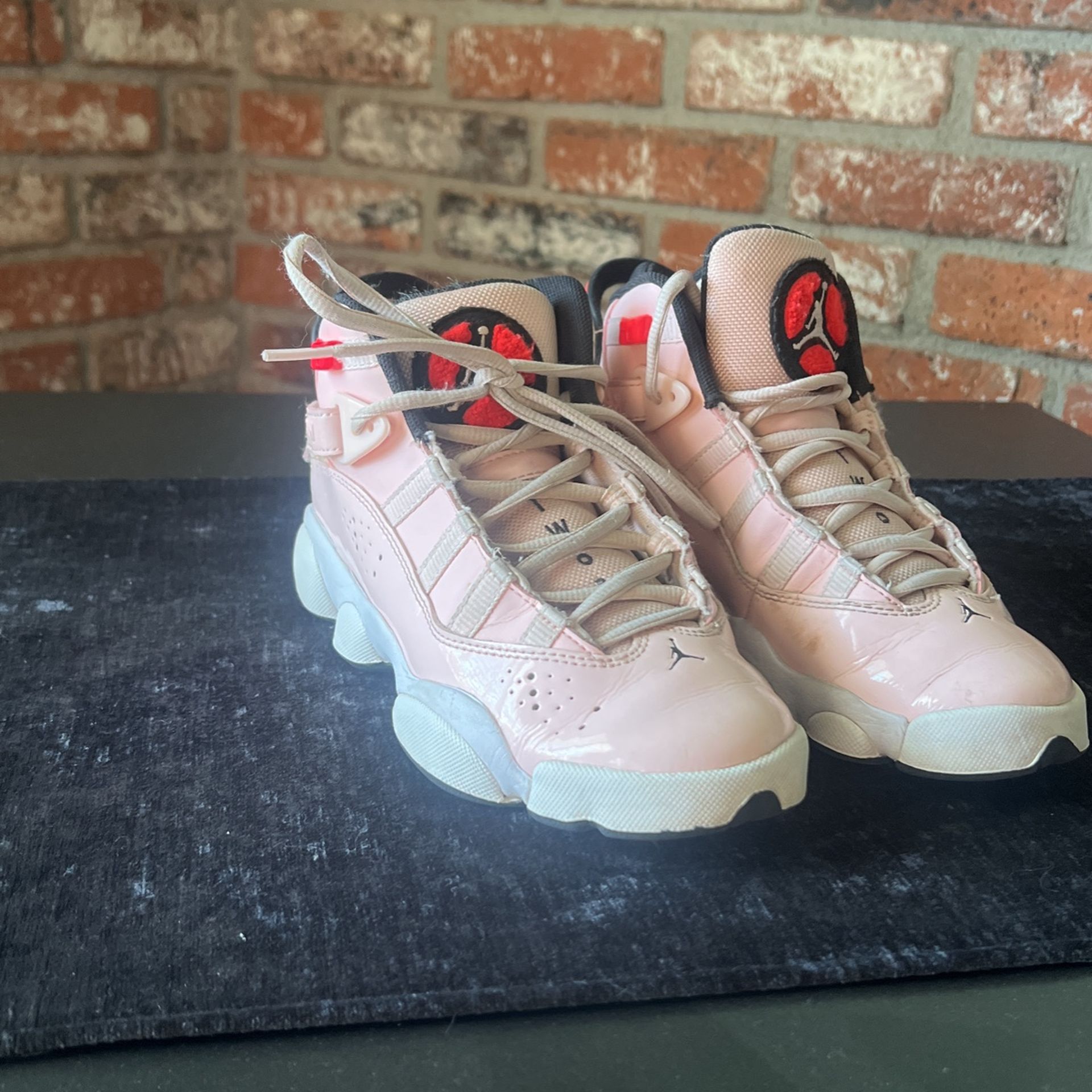 Girls Pink Jordan’s 3.5