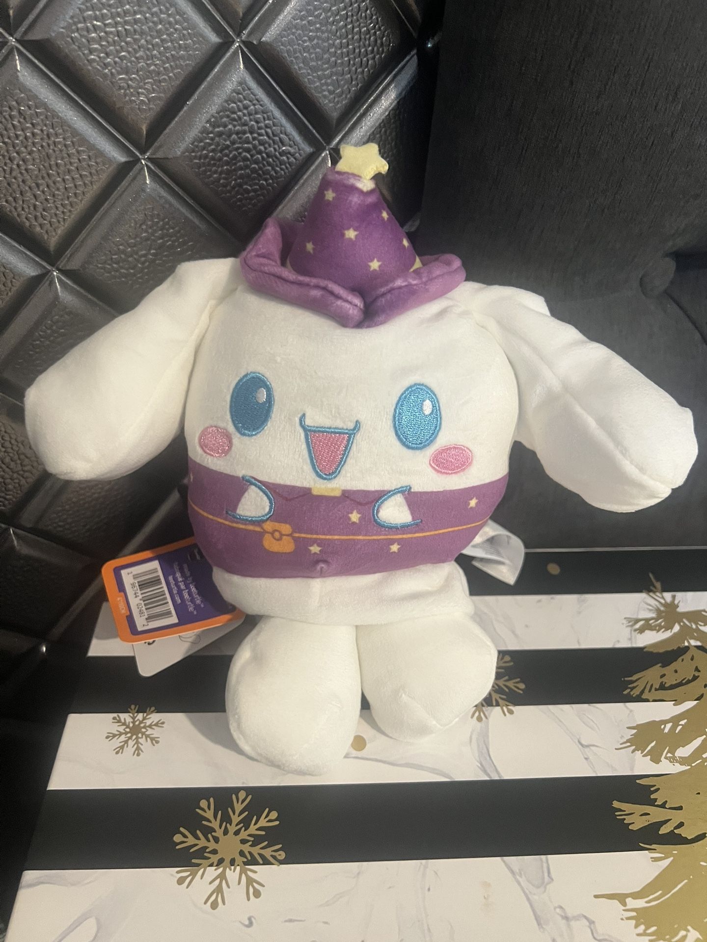 Hello Kitty Reversible Plushies/Cinnamoroll