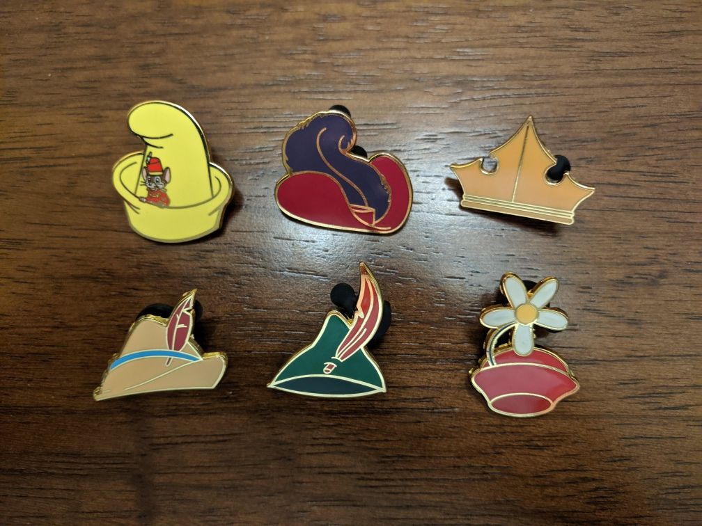 Group of 6 Disney pins