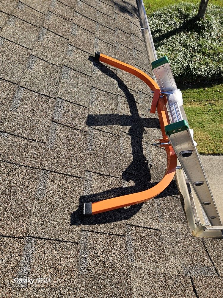 Ladder Stabilizer STILL AVAILABLE 