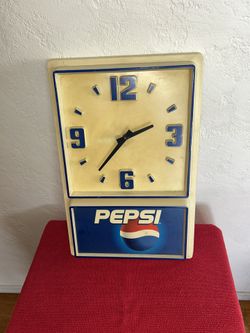 VINTAGE PEPSI ADVERTISING CLOCK CHECK OUT MY PROFILE FOR MORE GREAT ITEMS 