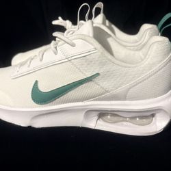 Nike Wemons Airmax INTRLK Light (sz8)