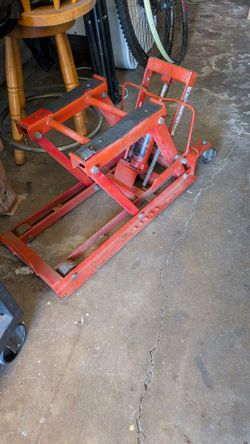 Motorcycle lift stand