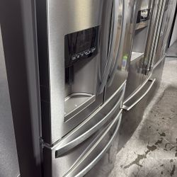 Whirlpool Refrigerator 
