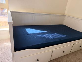 IKEA day bed and mattress