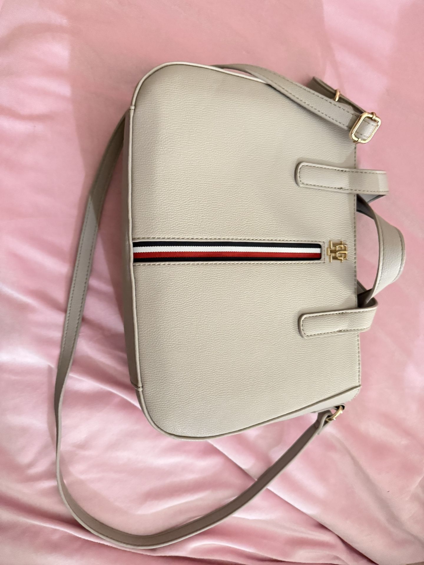 Tommy Hilfiger Bag