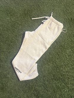 Essentials Sweats Cuffed “Light oatmeal”