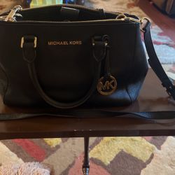 Black Purse Michael Kors