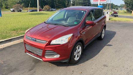 2014 Ford Escape SUV Red