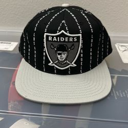 Mitchell And Ness Authentic Retro Vintage SnapBack Hat - NFL Football Los Angeles LA Raiders New Era 47 Brand Nike Sports