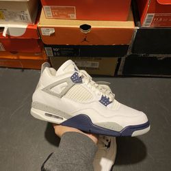 Jordan Midnight Navy 4s size 11 VNDS