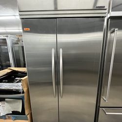 Kitchen Aid Stainless Steel Built In 42” Fridge Side By Side 