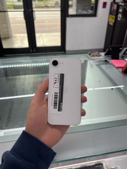 iPhone 16e 128GB (Unlocked)