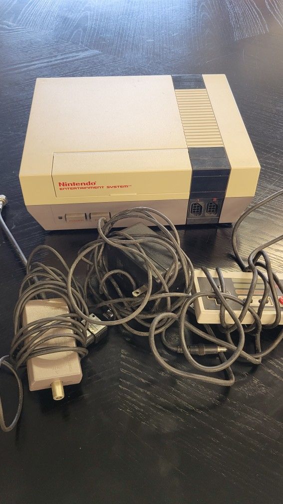Nintendo NES Console