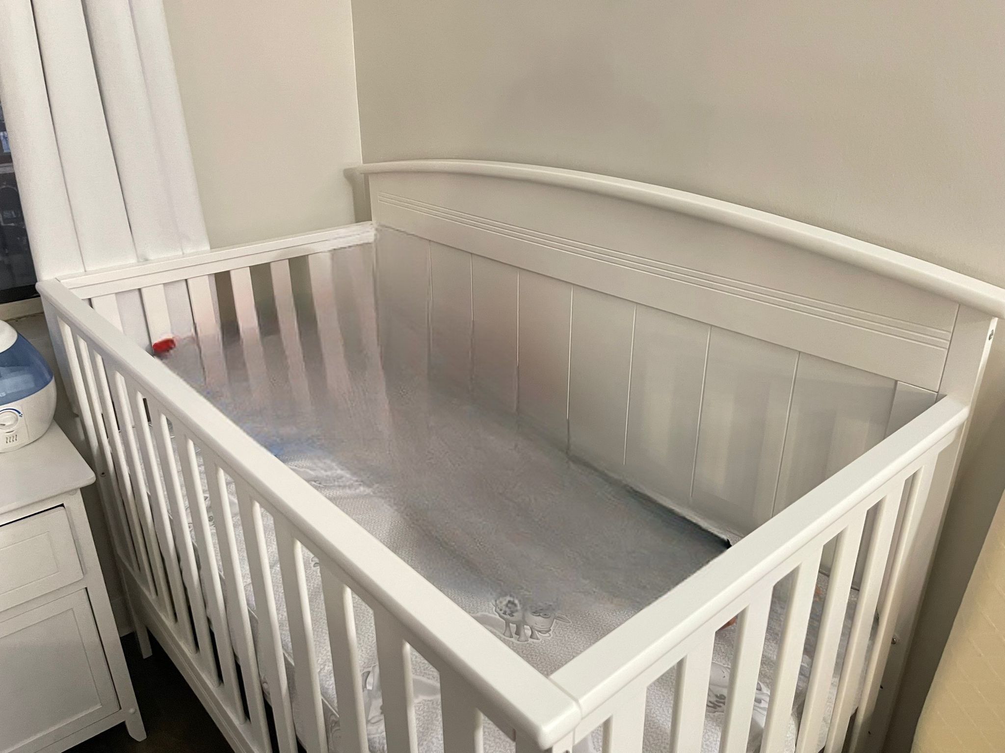 Crib Delta Children Archer 4 in 1