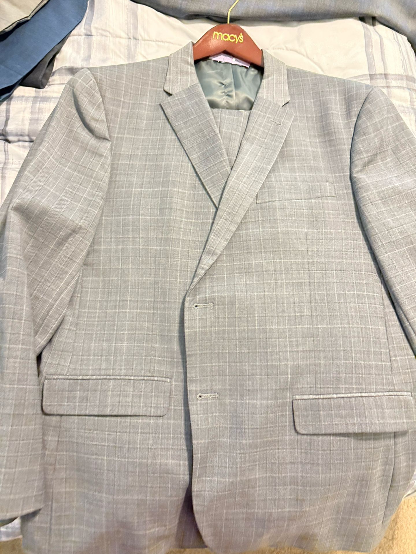 Excellent Condition Men’s Tommy Hilfiger Suit 46