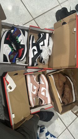 Nike Sneakers new or lightly used