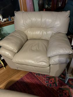 Leather Chair With Ottoman 