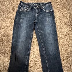 LA Idol Capris Size 7  Jean Butterfly Rhinestone Capri  