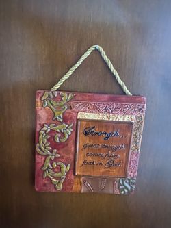 Religious plaque $5 See additional pics For Measurement