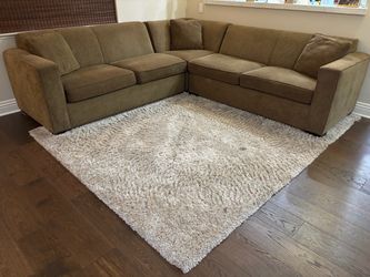 Sectional couch