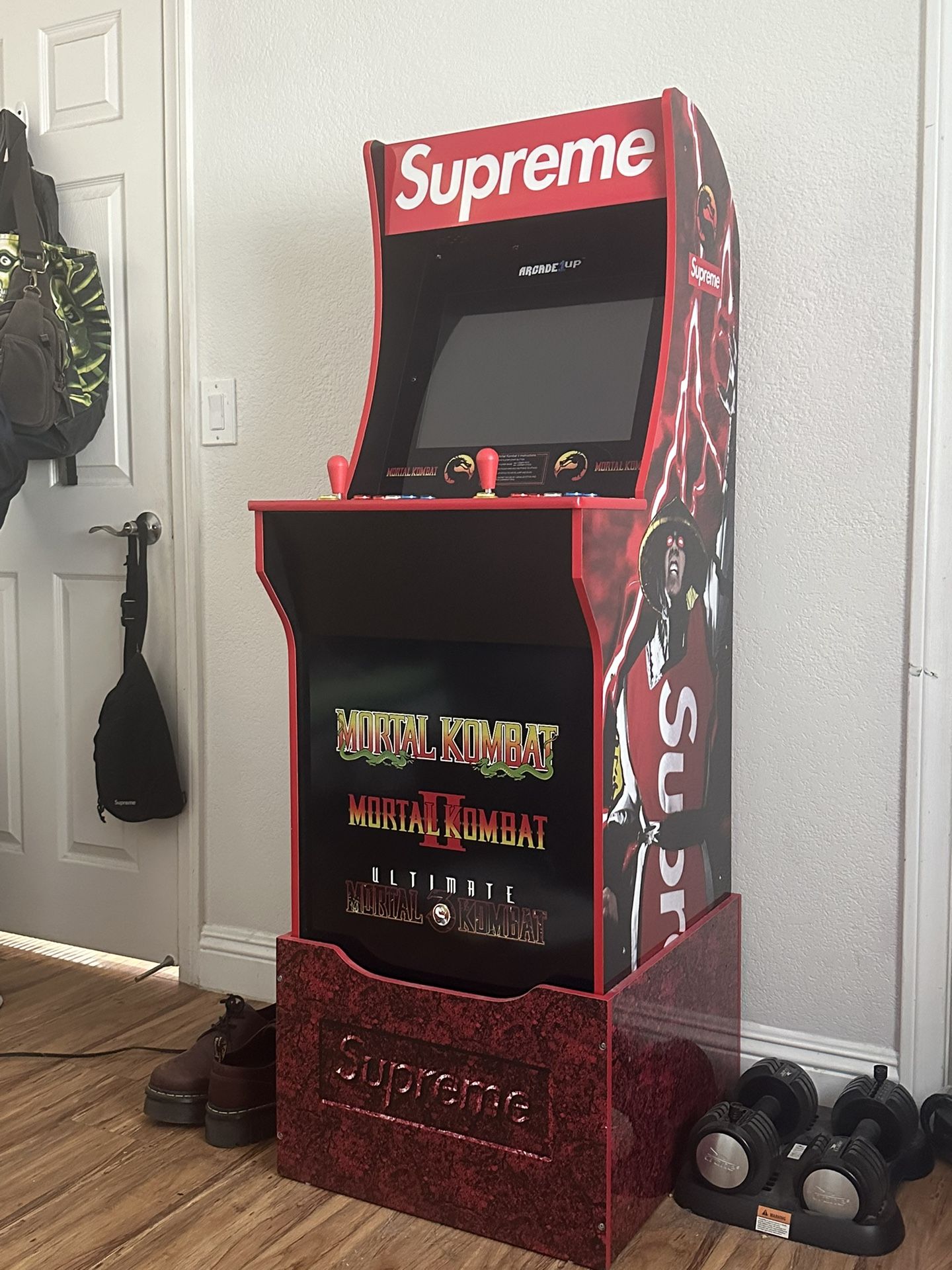 Supreme x Mortal Kombat 1UP arcade cabinet