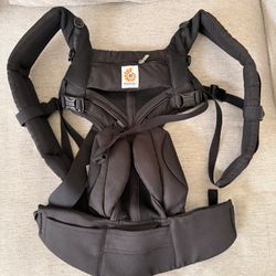 Ergo Baby Omni 360 Baby Carrier